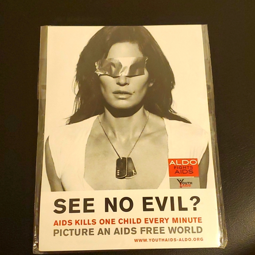 Aldo fights Aids necklace